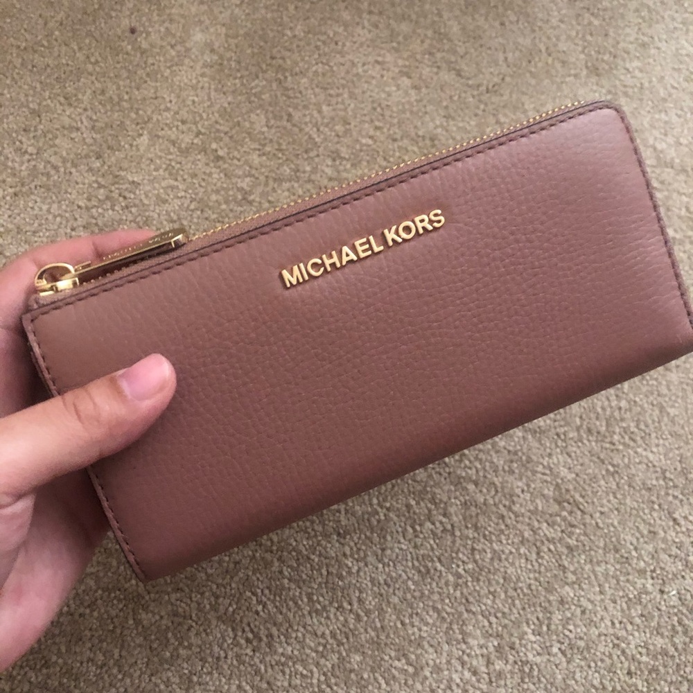 NWOT Michael Kors Wallet